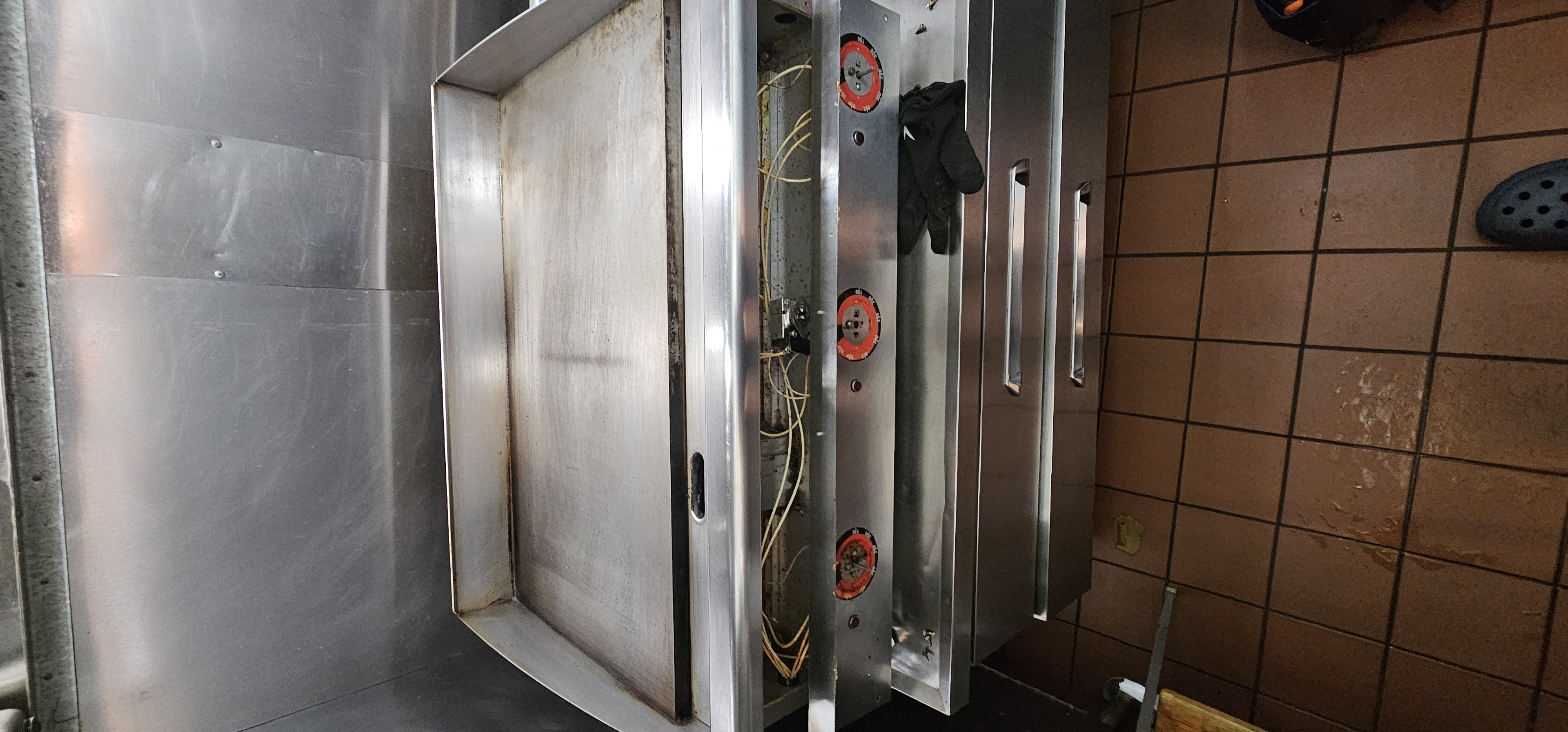 Restaurant grill service Vancouver